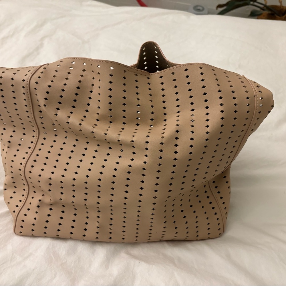 Gorgeous Pourchet Paris shoulder bag- soft pale pink/cream leather - Picture 3 of 16